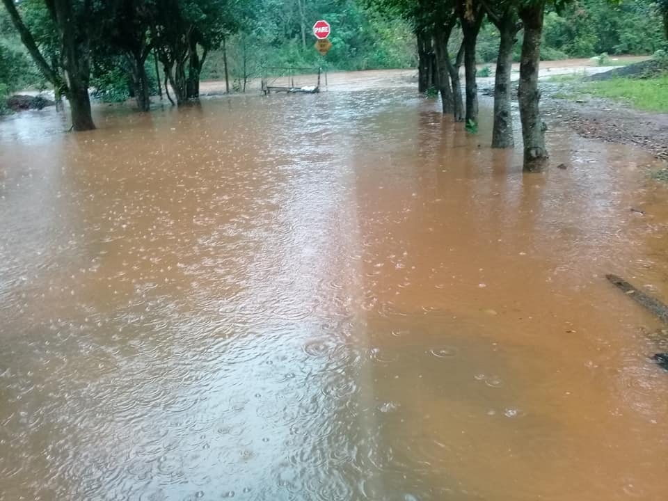 Rio Pessegueiro na Vila Nova, em Santa Rosa/RS.