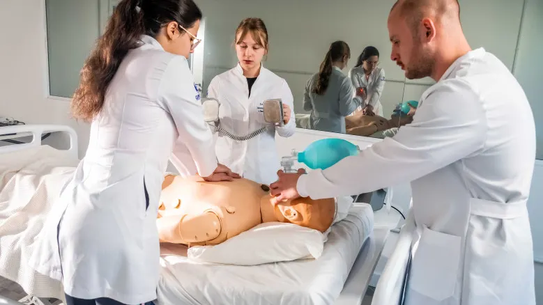 Curso de Medicina da Unijuí está entre os melhores avaliados do Brasil