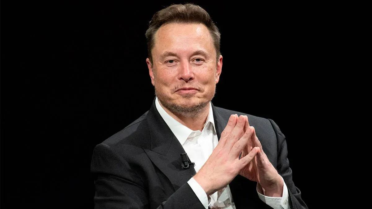 IA de Elon Musk, é acusado de gerar deepfakes nuas e amplia pressão sobre o X