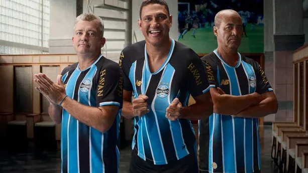 Grêmio lança nova camisa com a New Balance